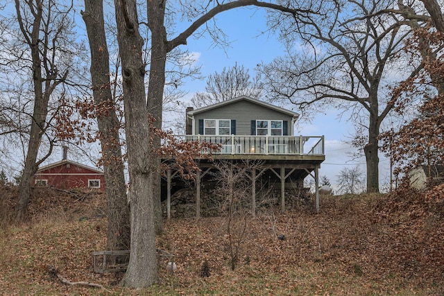 view of front facade featuring a deck