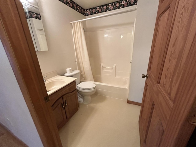 832 E Park Dr, Niles, MI 49120 - full bath with vanity and shower / tub combo with curtain