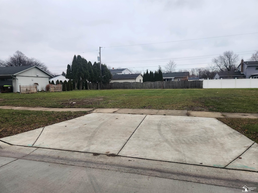1306 John L Dr, Monroe, MI 48162