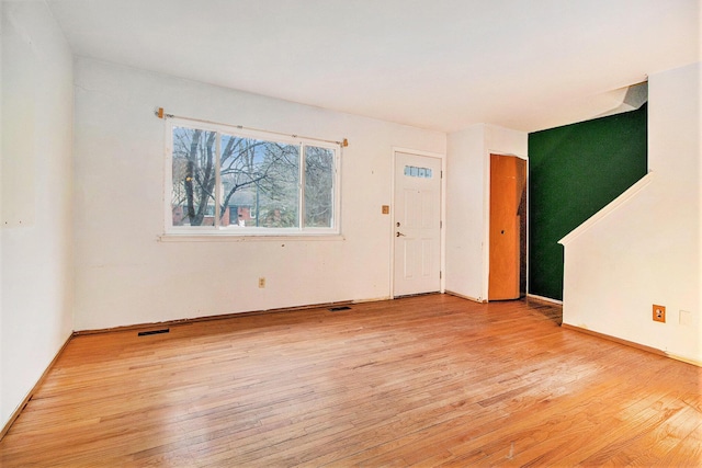 empty room featuring light hardwood / wood-style flooring