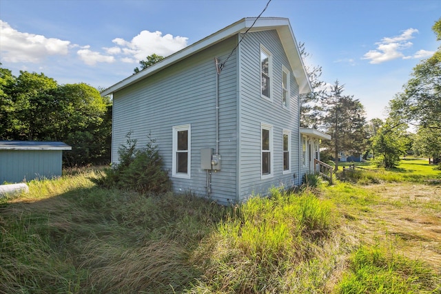 view of property exterior