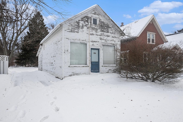 928 Phoenix St, South Haven, MI 49090 - view of front of home