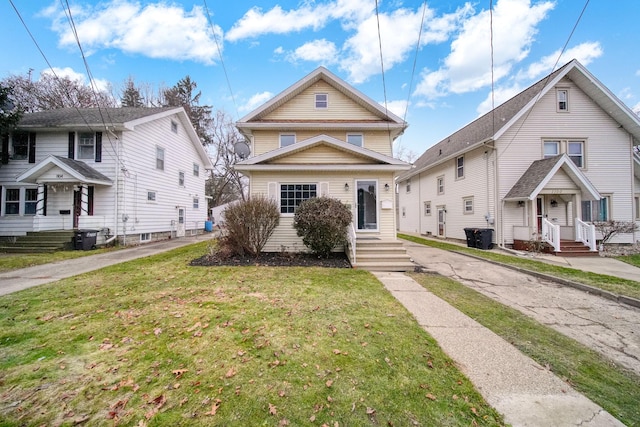 view of front facade featuring a front yard