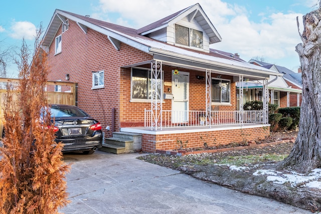 view of front of home featuring a porch