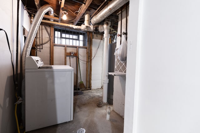 basement featuring washer / dryer