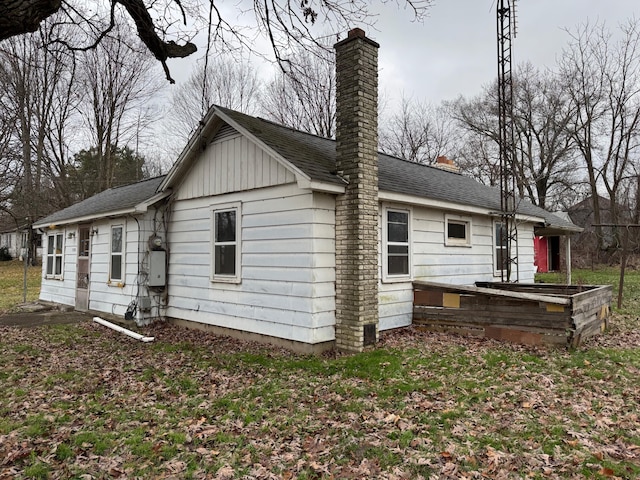 view of side of property