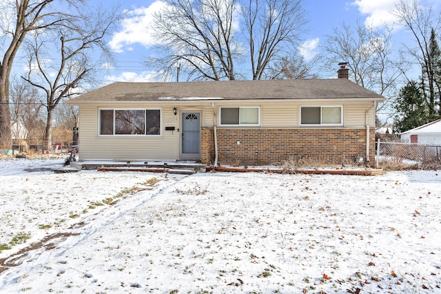 view of front of property