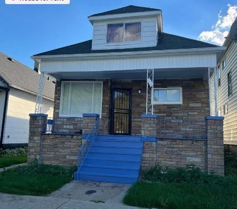 view of front of house with a porch