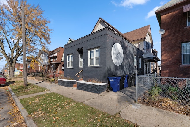 view of front of home