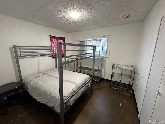 26202 Colgate St, Inkster, MI 48141 - bedroom with a textured ceiling