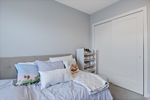 bedroom featuring a closet