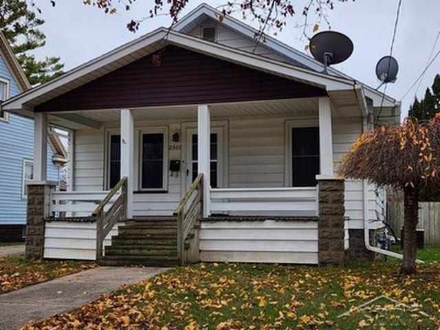 bungalow with a porch