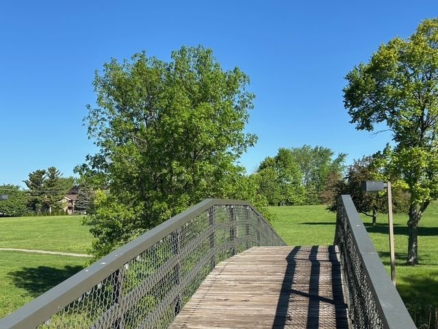 1622 Brentwood Dr, Troy, MI 48098 - view of property's community with a lawn