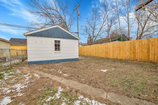 exterior space featuring fence