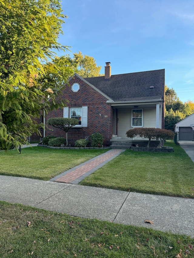 view of front of house with a front yard