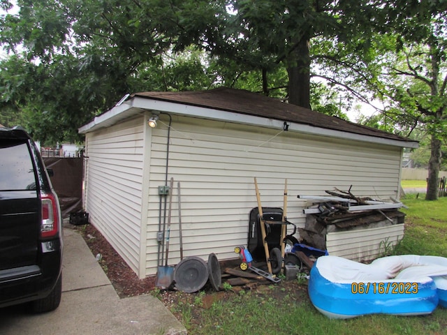 view of outbuilding