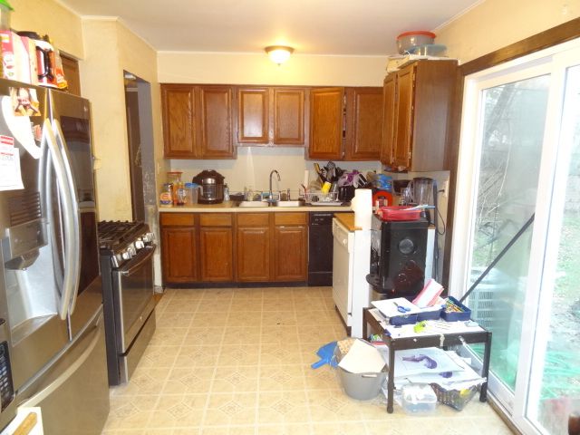 kitchen with sink and stainless steel appliances