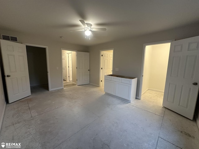 unfurnished bedroom with ceiling fan