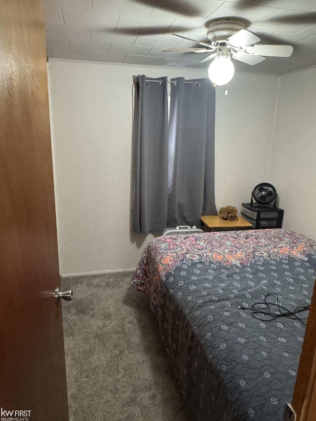 bedroom with carpet flooring and ceiling fan