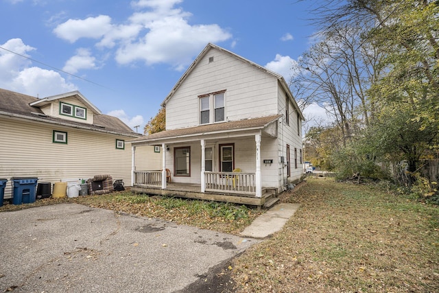 bungalow-style house featuring covered porch