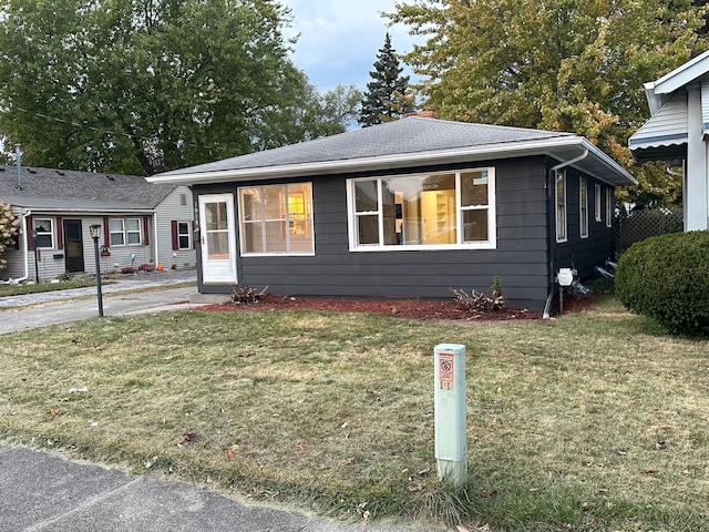 view of front of house with a front yard