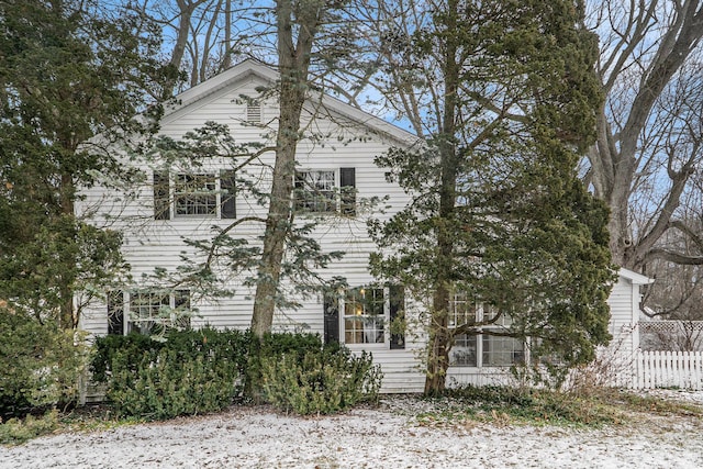 view of front of house