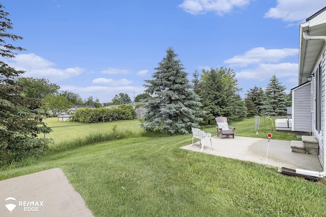 view of yard with a patio