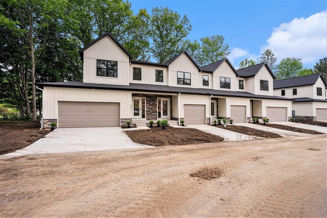 1981 N Shorewood Ln Unit 6, Holland, MI 49423