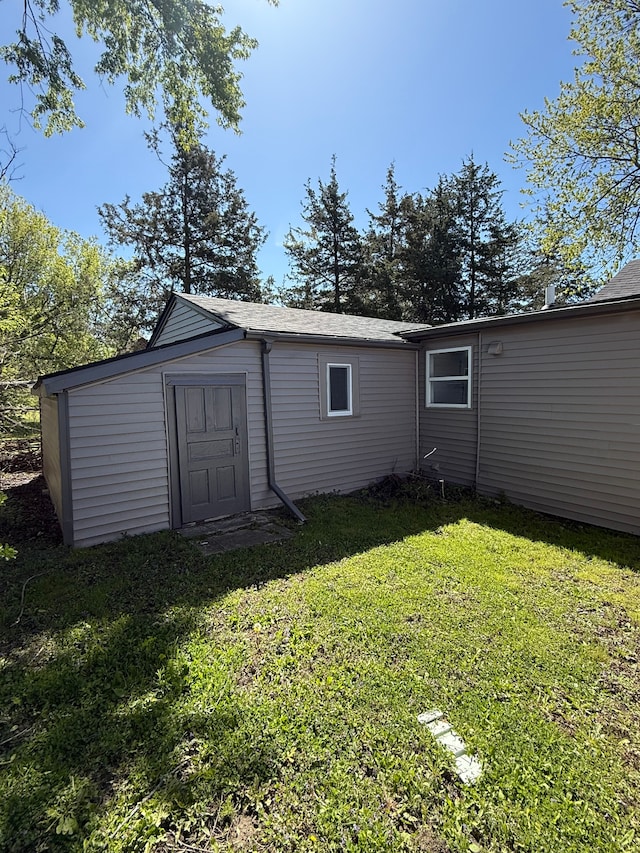 1095 Harding Dr, Grand Blanc, MI 48507 - view of outdoor structure