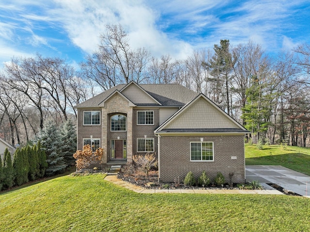 view of front of house with a front lawn