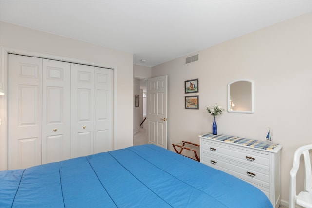 bedroom featuring a closet