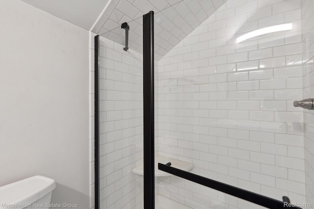 1597 W Saratoga St, Ferndale, MI 48220 - full bathroom featuring a stall shower