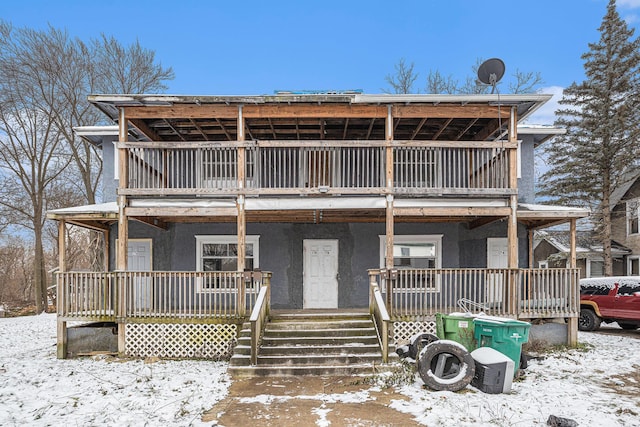 view of front of property with a porch