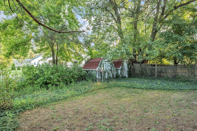 2639 S 3rd St, Niles, MI 49120 - view of yard