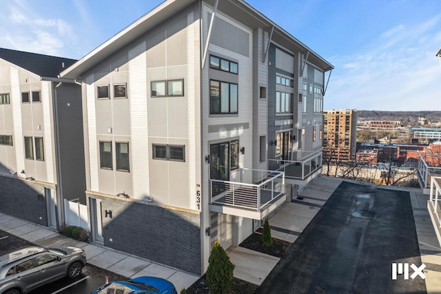 631 Fairview Ave NE Unit 2, Grand Rapids, MI 49503 - view of property
