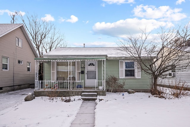 view of front of home with covered porch