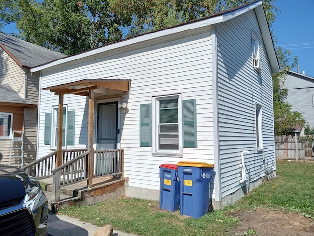 view of front of property