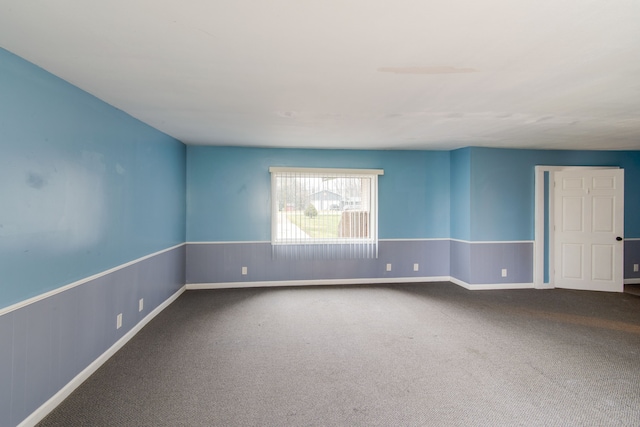 empty room with carpet