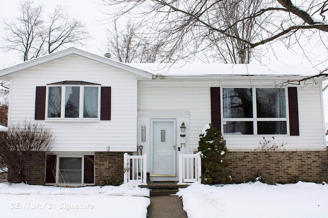 view of front of property