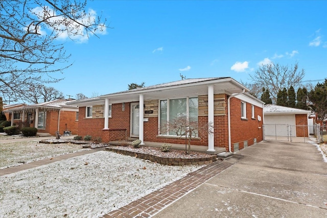 single story home featuring a garage