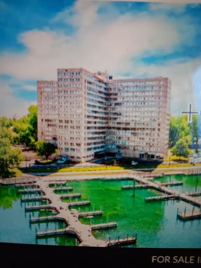 8900 E Jefferson Ave Unit 1229, Detroit, MI 48214 - not applicable space