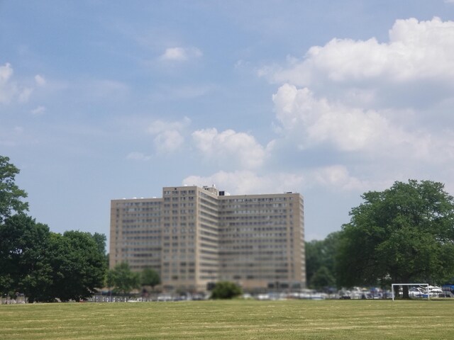 8900 E Jefferson Ave Unit 1229, Detroit, MI 48214 - view of property