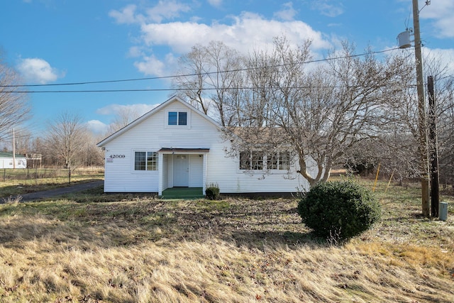 view of front of property