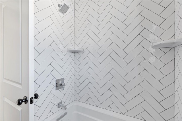 bathroom featuring shower / bathing tub combination