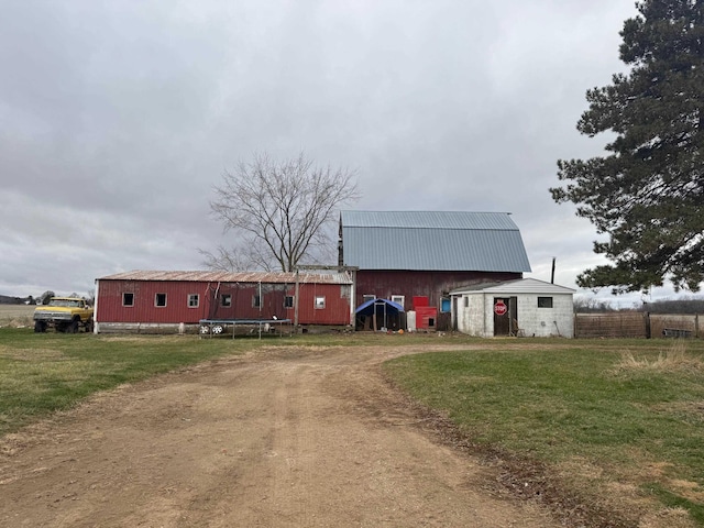 exterior space with a yard