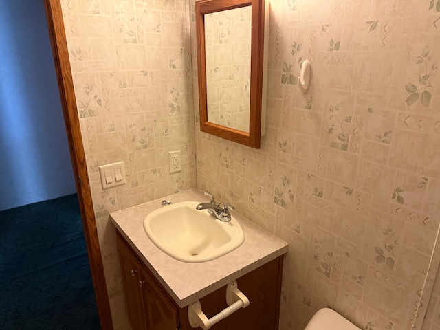 bathroom with vanity