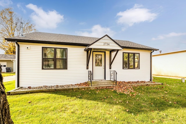 view of front of house with a front yard