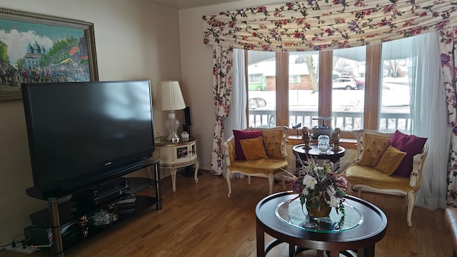 3624 Evergreen Pkwy, Flint, MI 48503 - living room with hardwood / wood-style flooring