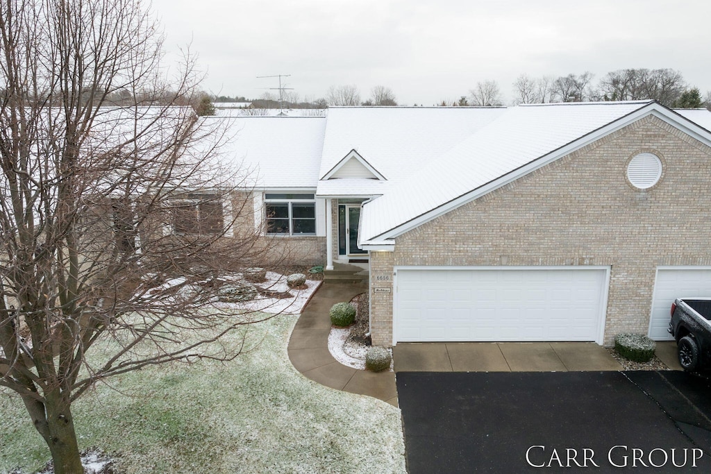 view of front of house with a garage