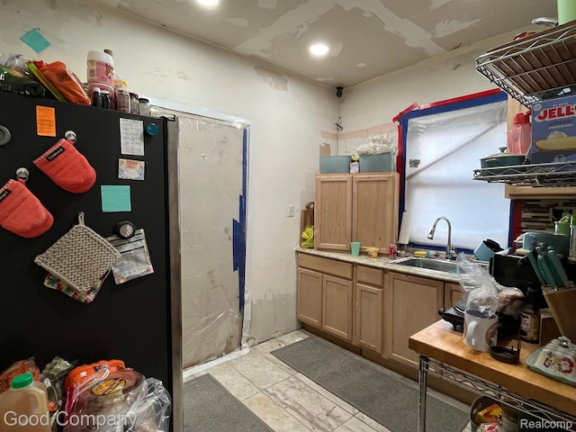 1636 Fullerton St, Detroit, MI 48238 - miscellaneous room with a sink